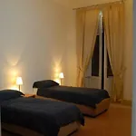 Palazzo Savona Gasthuis 2*